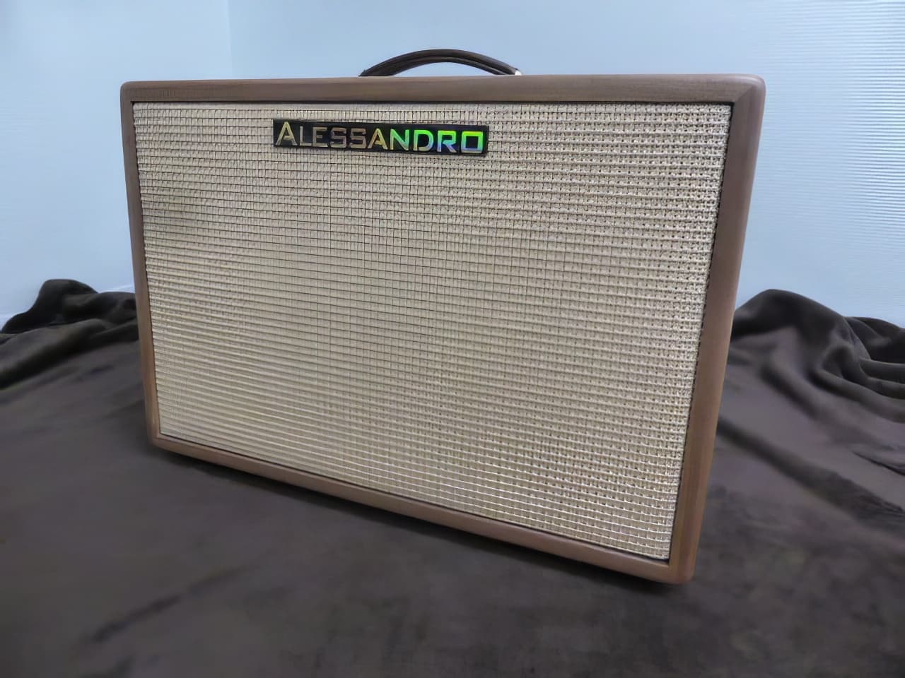 Alessandro Crossbred Mutt Amp