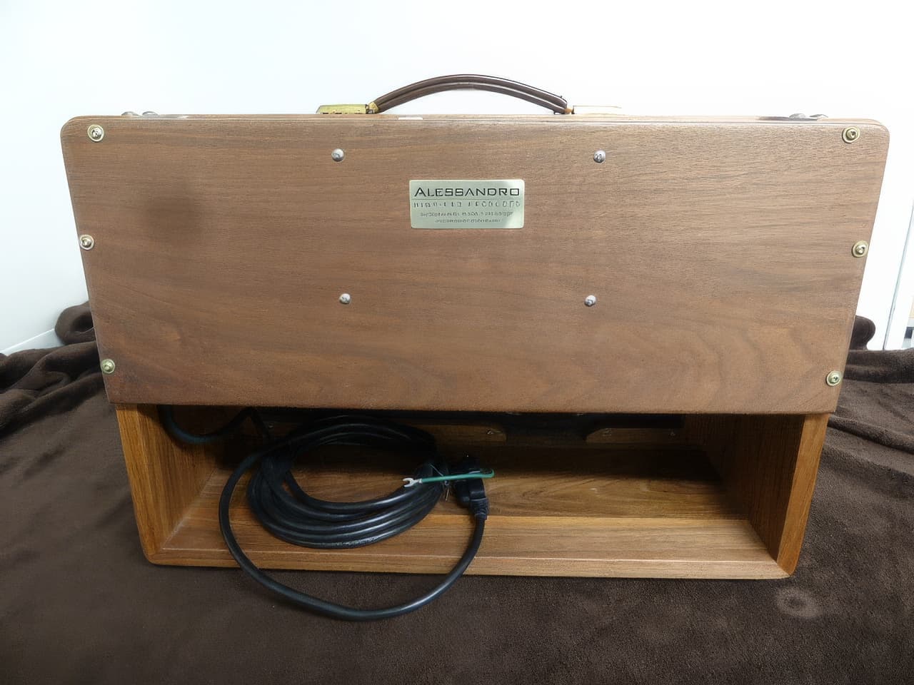 Alessandro Crossbred Mutt Amp