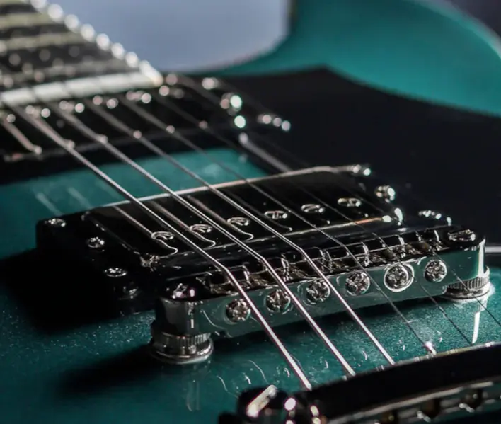 Eastwood Guitars | 世界No.1ビザールギターブランド