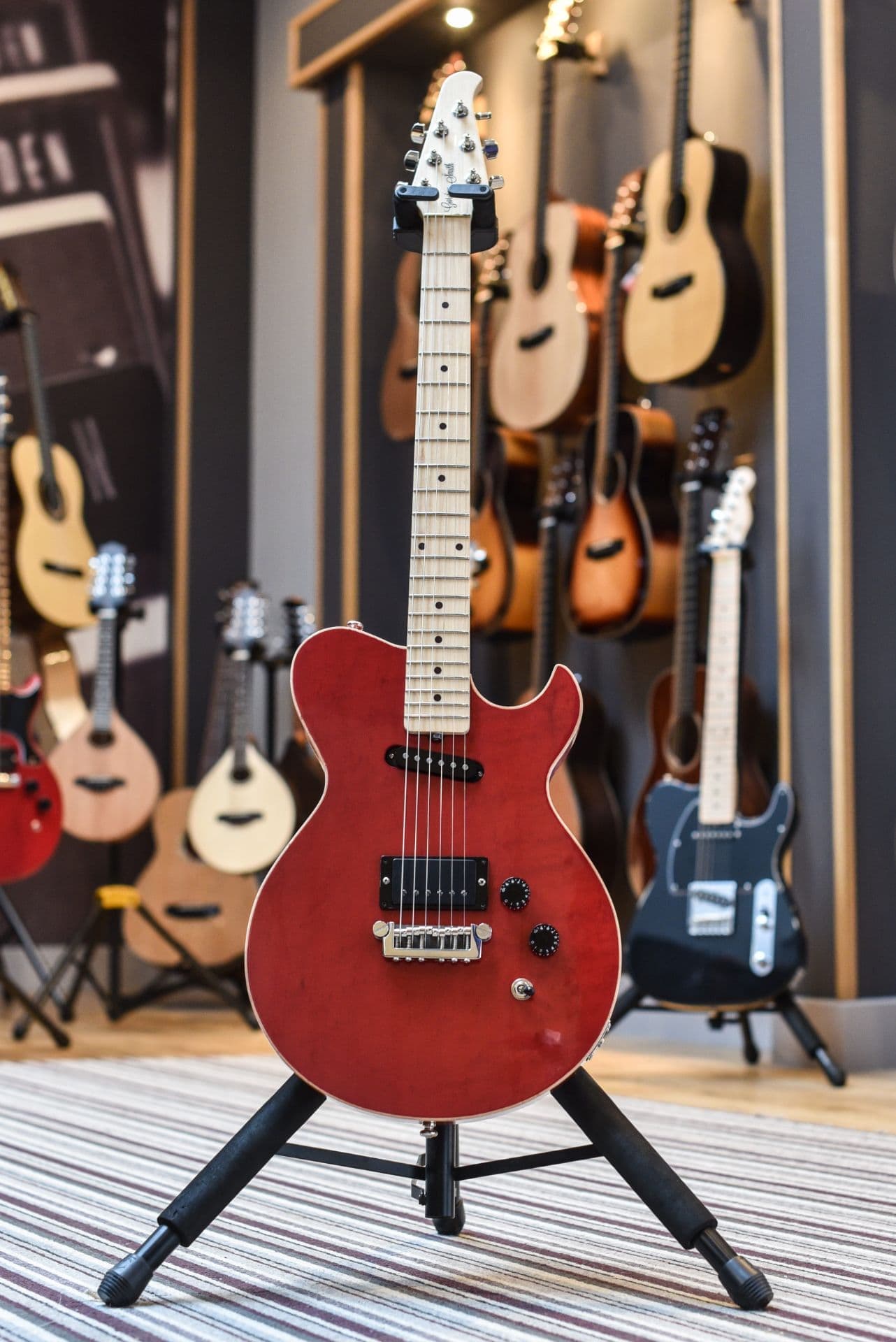 Graf Deluxe | Gordon Smith Guitars