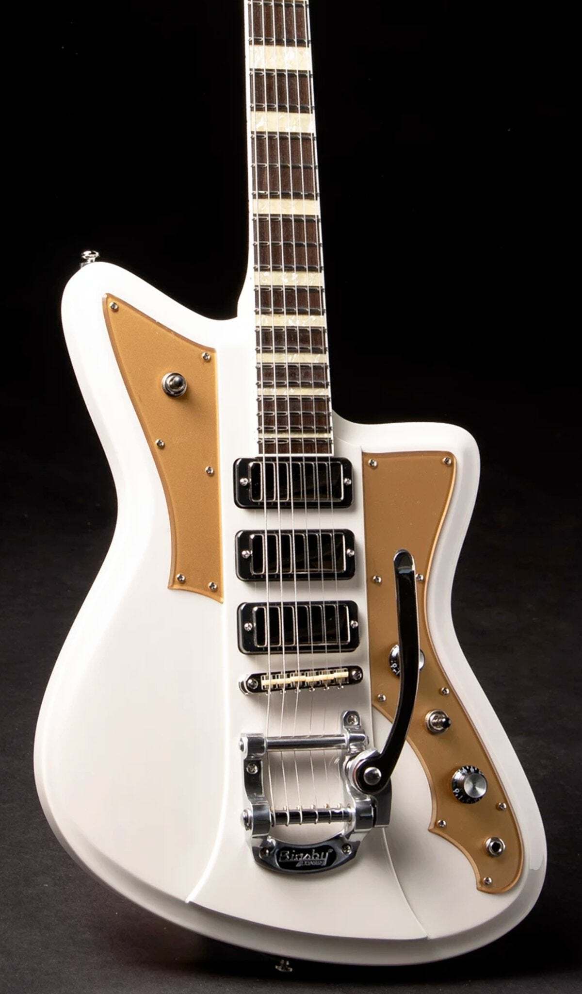 MONDATA XVIII / Rivolta Guitars by Dennis Fano