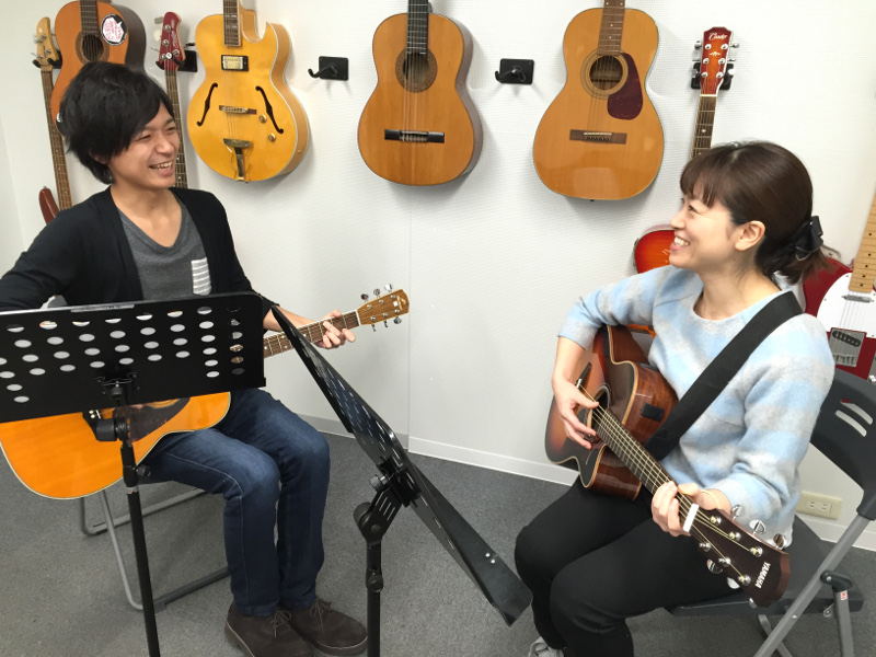 アコースティックギター教室 新潟の音楽教室 あぽろんミュージックスクール