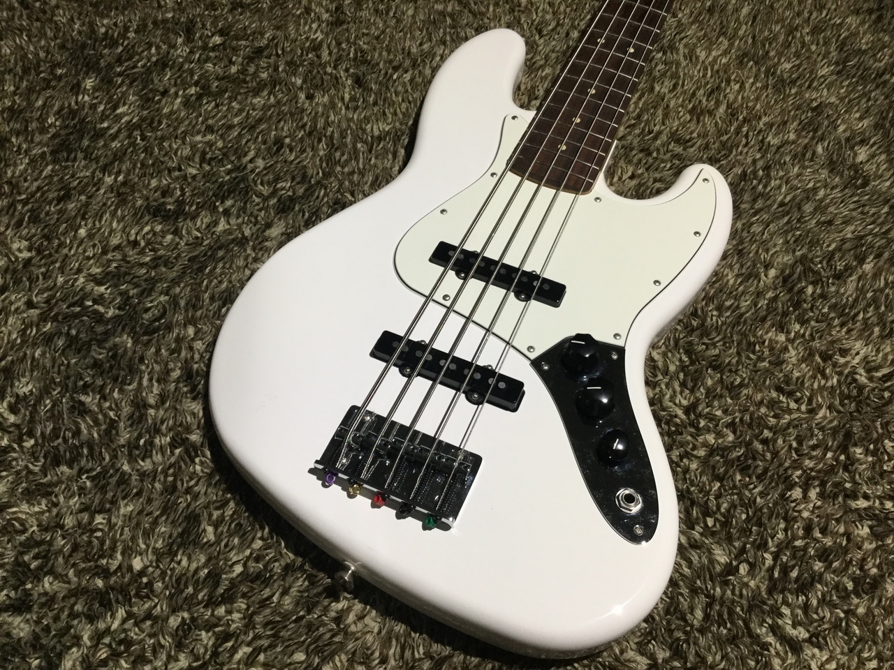 セール中/新品 フェンダー Fender Player Jazz Bass V PF 3TS 5弦
