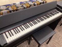 ★SOLD OUT 【展示品特価】Roland F107(美品) ★SOLD OUT 【展示品特価】Roland F107(美品)