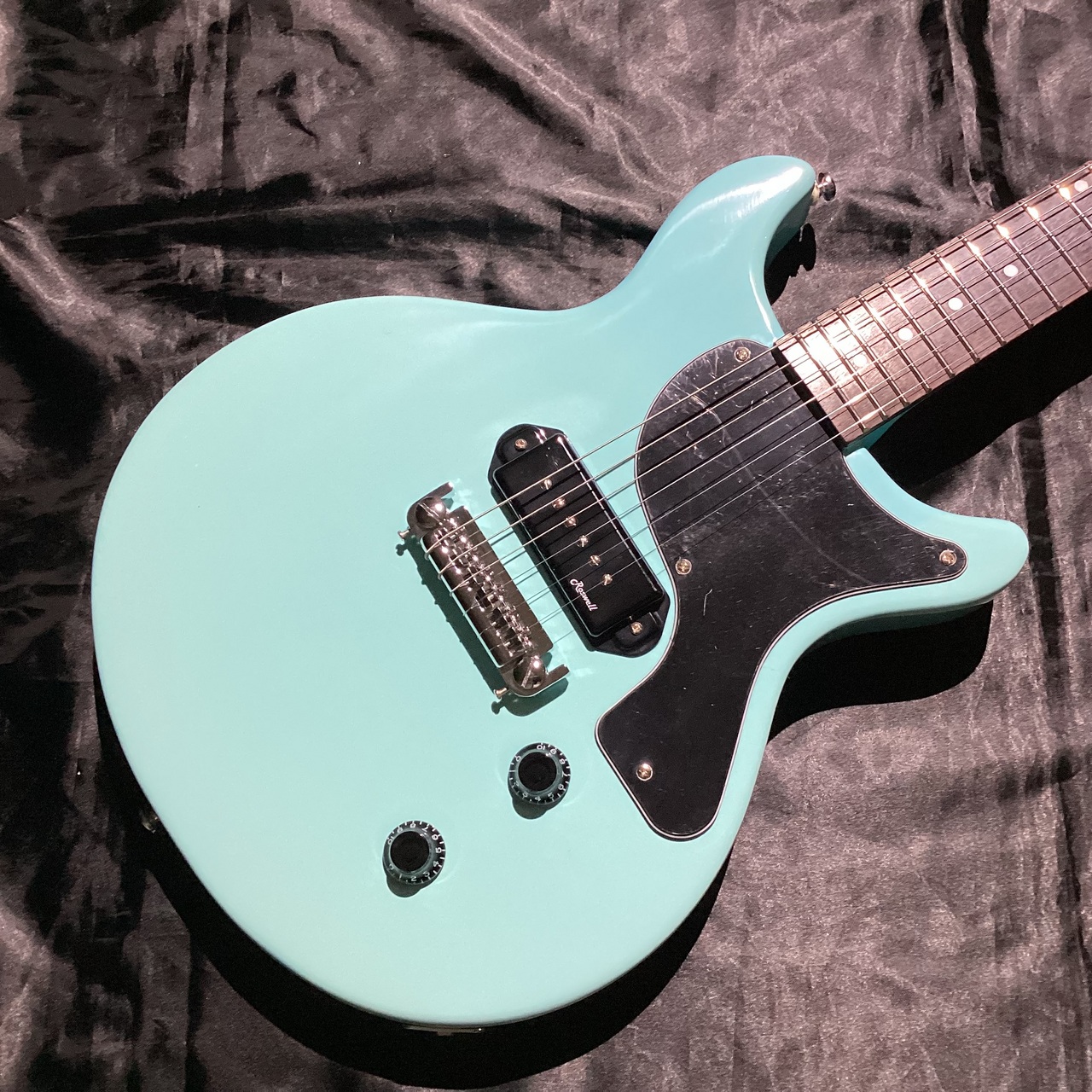 流行りのDC】Harley Benton DC-Junior FAT Benton Blue/USED | あぽろん | 新潟の楽器販売・通販・音楽教室